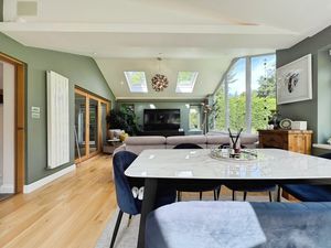 Photo 40- click for photo gallery